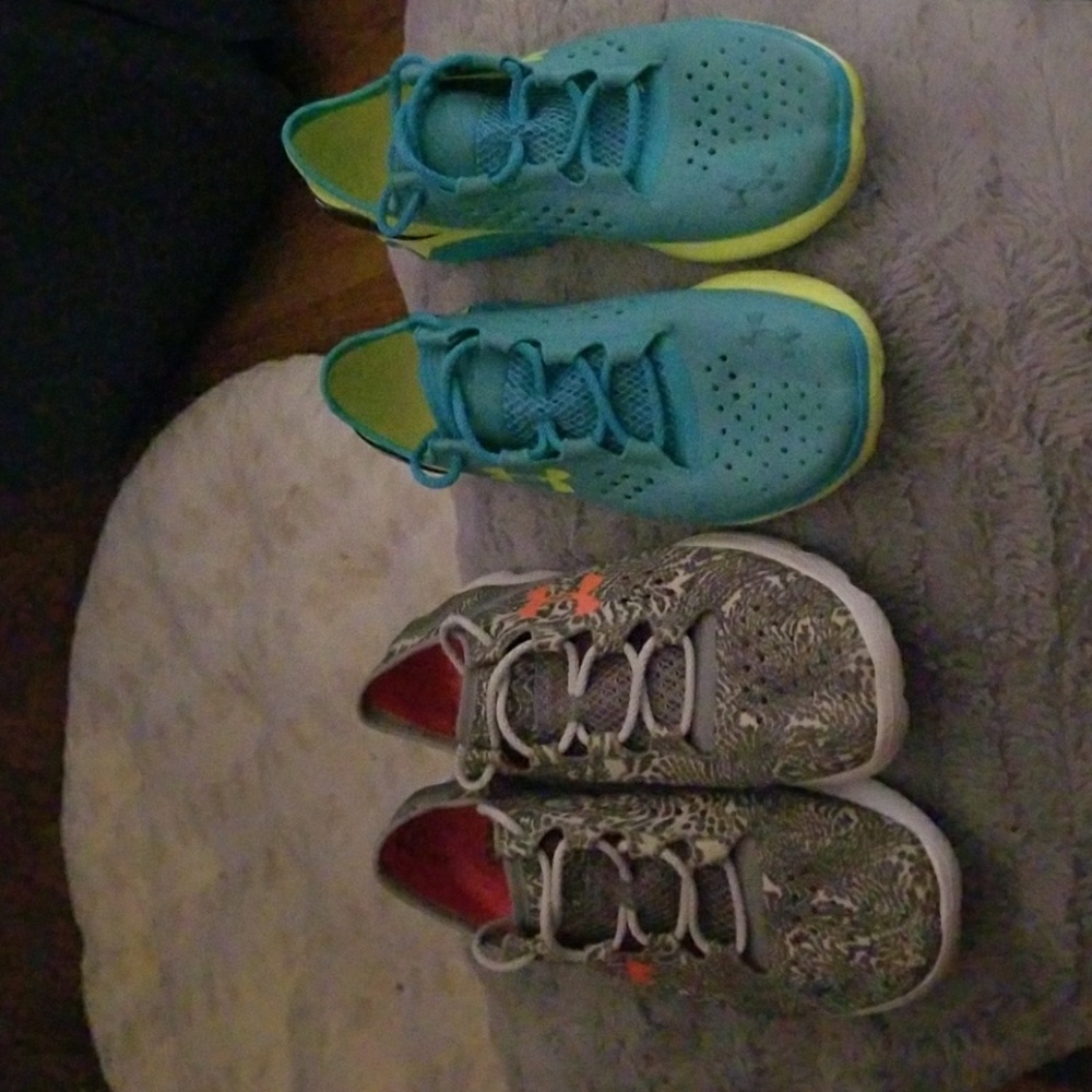 UnderArmour tennis shoes